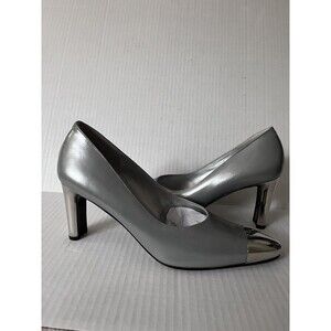 St. John Pandora Silver Leather Pumps Shoe Size 6.5 NWT